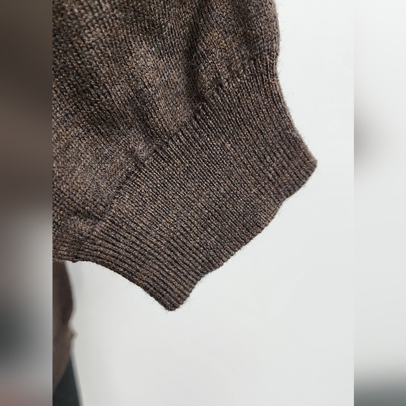 💪BROOKS BROTHERS "STRETCH" MERANO WOOL MEN'S V NECK SWEATER 💪 - Picture 8 of 13